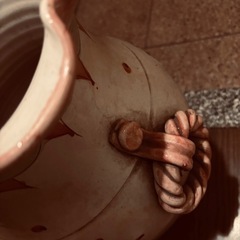 イタリア製陶器の傘立ての画像