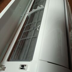 安心の電気工事士がお伺い致します！超高年式2024年製！少し大きめ8畳用！一ランク上の機種！取り付け工事付き！取外し工事無料！保証付き！配送込み♪エリア限定の画像