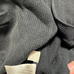 ユニクロのカーディガンの画像