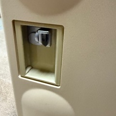 鍵掛け可能プラスチック収納庫の画像