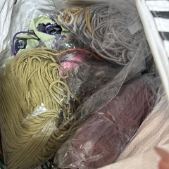 パラコードの紐大量まとめ買いの画像