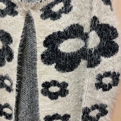 piacere ニットカーディガンの画像