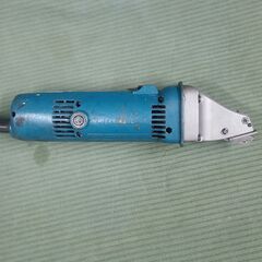 100V　 makita マキタ　ストレートシャー　鉄板カッター　　1.1の画像