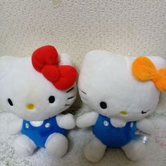 ハローキティ　ミニぬいぐるみ3個＆ミニフィギュア2個の画像