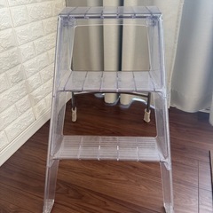 クリア脚立の画像