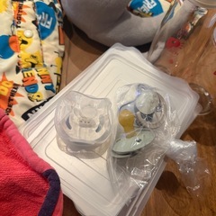 ベビー服　授乳クッション　哺乳瓶　リッチェル小分けパック　おしゃぶり
の画像