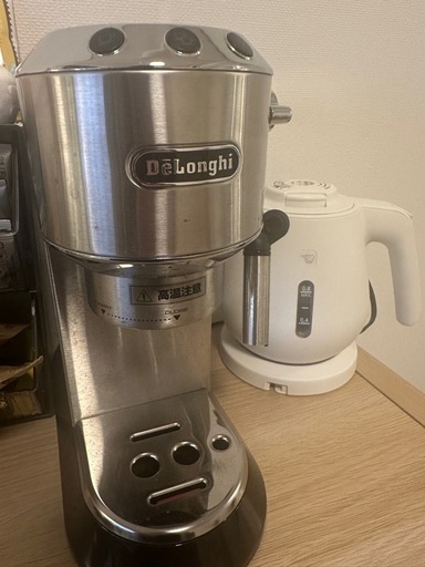 コーヒーメーカー DeLonghi EC680