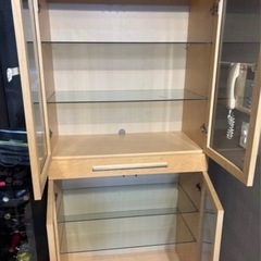 食器棚の画像