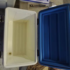 クーラーボックスの画像