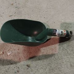 スコップの画像