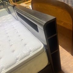 セミダブルベッド　ダークブラウンの画像