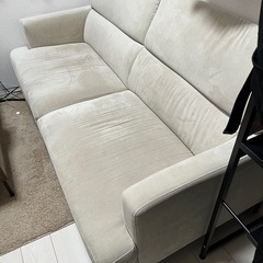 ニトリ サザーラ3人掛けの画像