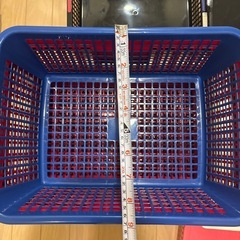 プラスチック収納カゴの画像