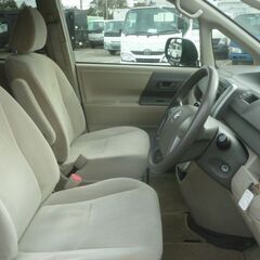 H.24(2012)年 トヨタ ノア 2.0 X Lセレクション ウェルキャブ スロープタイプI 車いす1脚仕様 ゴールド 福祉車両　オートマ　電動ウィンチ　リモコン　サードシート付　AAC　集中ドアロック　ABS　エアバック　キーレス　L電動スライドドア　車検8年6月　17396　の画像