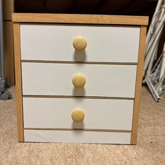 木製引き出しの画像