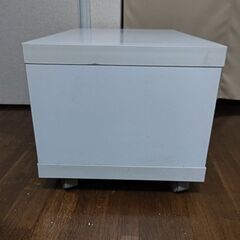 テレビ台 幅60✕奥行40✕高さ37(cm)キャスター付きの画像