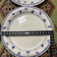 お皿 4枚の画像