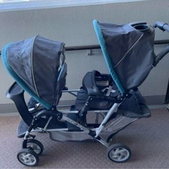 グレコの2人乗りベビーカーの画像