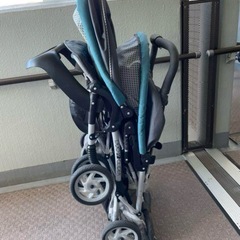 グレコの2人乗りベビーカーの画像