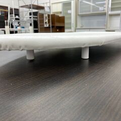 ★リユースのサカイ千葉中央店★  アイロン台 白 H6×D32×W76 クリーニング済み TC5422の画像