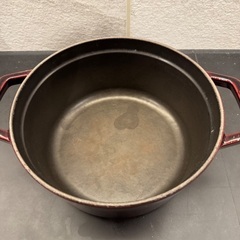 ストウブ　鍋　牛の画像
