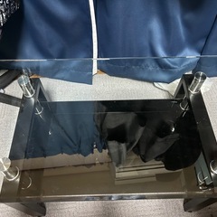 ガラステーブルの画像