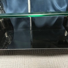 ガラステーブルの画像