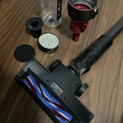 アイリスオーヤマ　充電式サイクロンスティッククリーナー SCD-141P-B 2台セットの画像