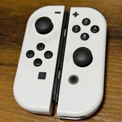 有機ELモデル　任天堂Switch　ガラスフィルム付き　ドック開封済み未使用　付属品付きの画像