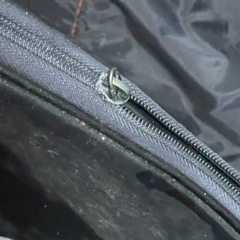 テニスラケット2個とカバー3個の画像