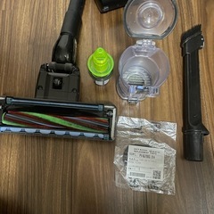 HITACHI充電式掃除機 PV-BFH900 スタンド込みの画像