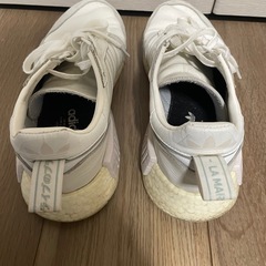 アディダス　adidas スニーカーの画像