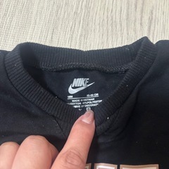 NIKEロンパースの画像