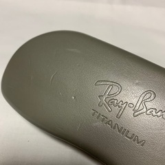 レイバン メガネケースの画像