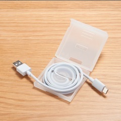 無印良品　ポリプロピレン　スマホスタンド付ケーブル収納の画像