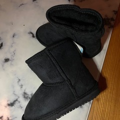 子供靴 新品 ムートンブーツ ボアブーツの画像