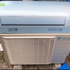 照明、エアコン、アンテナ、木材、いろいろの画像