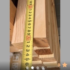 照明、エアコン、アンテナ、木材、いろいろの画像