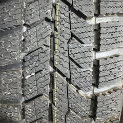 スタッドレスタイヤ155/65R14 2025年製造　新品同様バリ目アルミホイール付4本セットの画像