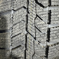 スタッドレスタイヤ155/65R14 2025年製造　新品同様バリ目アルミホイール付4本セットの画像
