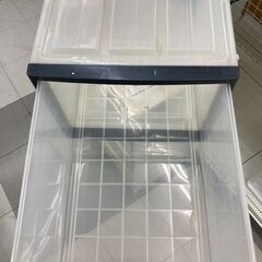 ★リユースのサカイ千葉中央店★  衣装ケース クリア/紺 H30×D73×W39 クリーニング済み TC5436の画像