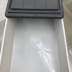 ★リユースのサカイ千葉中央店★  衣装ケース クリア/紺 H21×D62×W39 クリーニング済み TC5437の画像