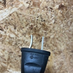 加湿機能付き電気ストーブの画像