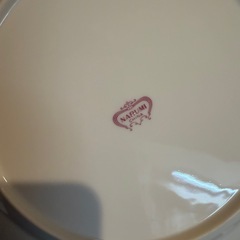 直接受け渡しのみお願いします。ローラアシュレイ2枚　ナルミ1枚　お皿の画像