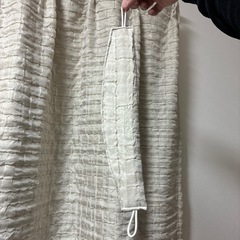 カーテンの画像