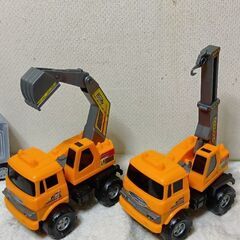 超BIGミキサー車＆建設土木車両３台＆収納できるトラックの画像