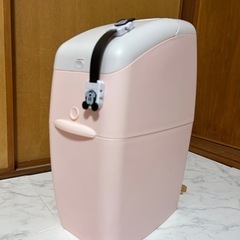 オムツゴミ箱の画像