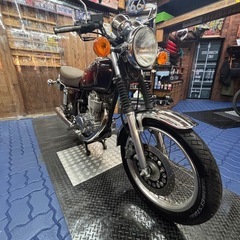 SR400  限定モデル　程度抜群　キック1発　25周年モデル　低走行の画像