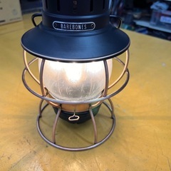 ベアボーンズ BAREBONES レイルロードランタン ランタン キャンプ アウトドア ギア 癒し LIV-280 【11109620】 の画像