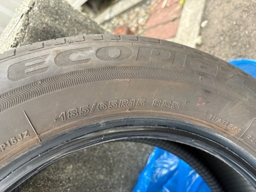 BRIDGESTONE 185/65R15サマータイやヤ